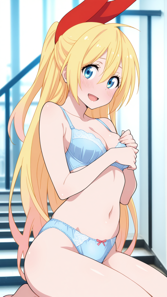 Anime Nisekoi: Chitoge Kirisaki in lingerie azzurra. Capelli biondi, occhi blu e fiocco rosso.